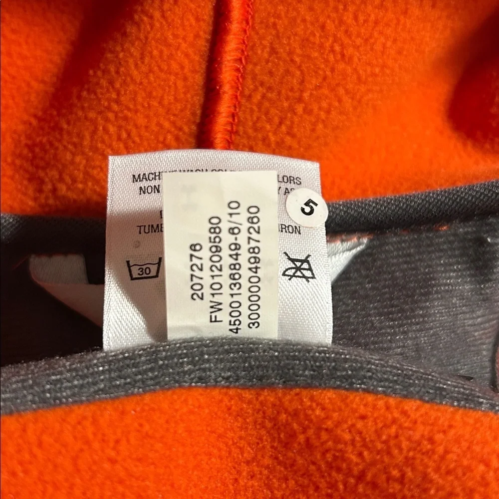 Under Armour Storm Vibrant Orange Zip-Up Jacket With Hood and Pockets Size M